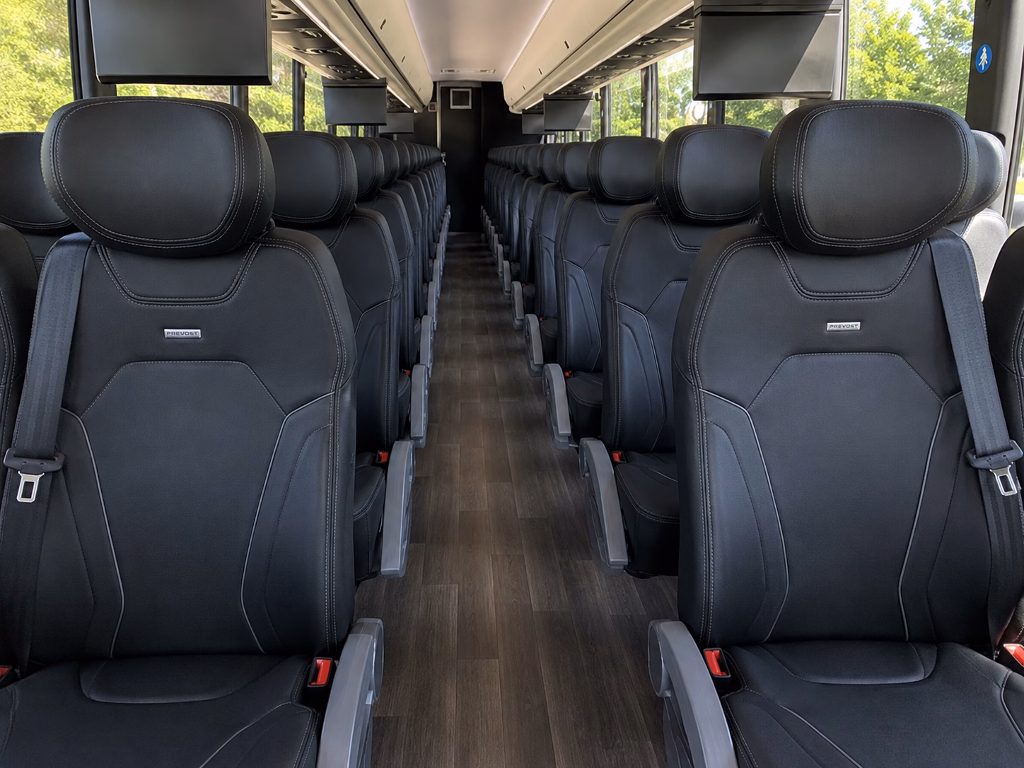 charter bus shuttle service between north miami hotels and mia