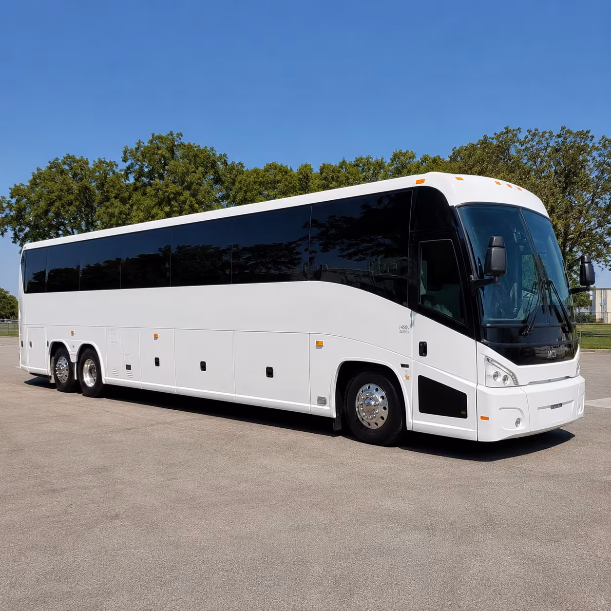 shuttle buses to portmiami cruise terminals and mia airport from north miami